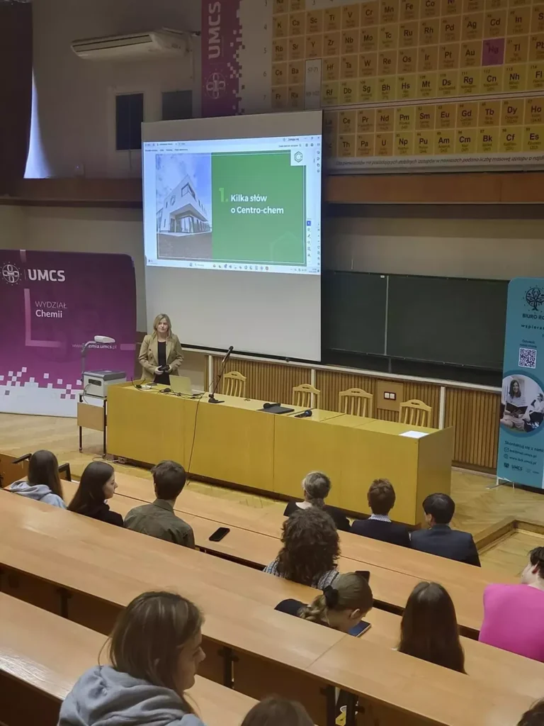 centro-chem na labolatoriach kariery umcs