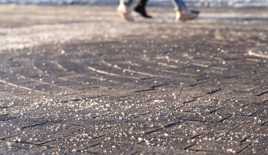 chlorek magnezu do posypywania dróg